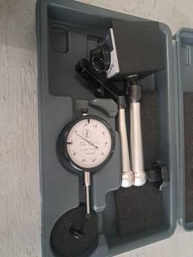 Digr-0105 Clockwise Tools Dial Indecator With Magnetic Base In Hard Case Digr-0105 Clockwise Tools Dial Indecator With Magnetic Base In Hard Case