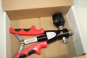 Dwyer Pchp-1 Pneumatic Pressure Calibration Hand Pump