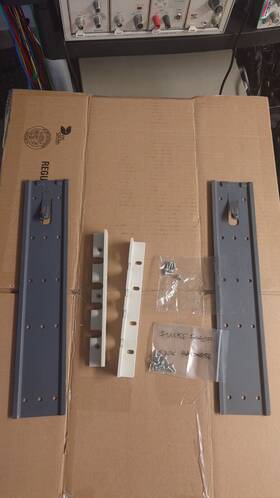 M00-280-610 Fluke M08-205-600 5440 5100 Etc. Calibrator Rack Mount Kit M00-280-610 Fluke M08-205-600 5440 5100 Etc. Calibrator Rack Mount Kit