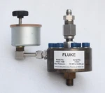Fluke Model P5521-70M Hydraulic Liquid Separator 7MPA/0-10000 Psi. Fixed Price $3999.00.