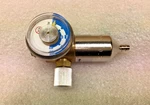 Draeger 4557020 715 Gas Cylinder Regulator 0-1000 Psi 0.5 Lpm New No Box. Fixed Price $185.00.