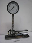 Mansfield & Green Hydraulic Dead Weight Tester P-17-21 TYPE1010525 W/ Wika Gauge. Fixed Price $475.00.