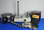 Fluke P3830 High Pressure Hydraulic Deadweight Tester Opt. Presscal. Fixed Price $29500.00.